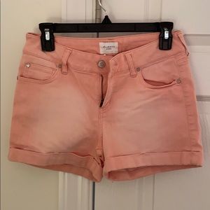 Light pink stretchy jean shorts
